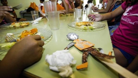 Educación aumenta en más de 10 millones de euros las becas de comedor escolar
