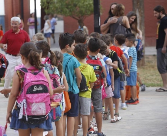 El curso arranca con 1.700 profesores de baja y sus puestos por cubrir