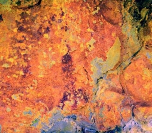 Hallan dos pinturas rupestres de 8.000 años en la montaña de Les Creus de Tavernes