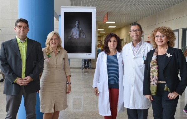 El Hospital de La Ribera se suma al Día Mundial contra el Cáncer de Mama con actividades de concienciación y solidaridad