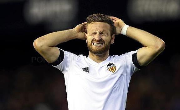 El Valencia sonroja su historia