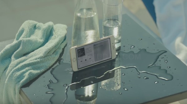Piden la retirada del anuncio del iPhone 7 por publicidad engañosa