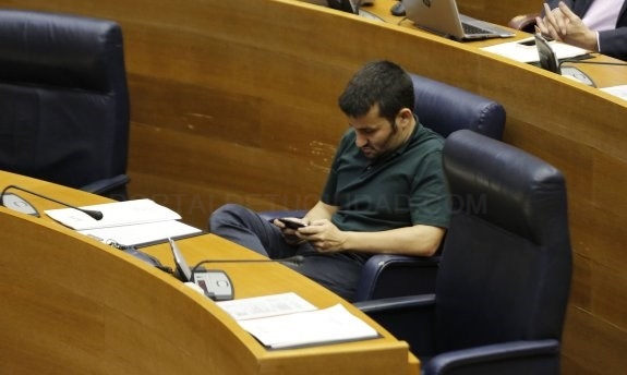 Educación cambia el decreto e introduce más valenciano en las líneas de castellano