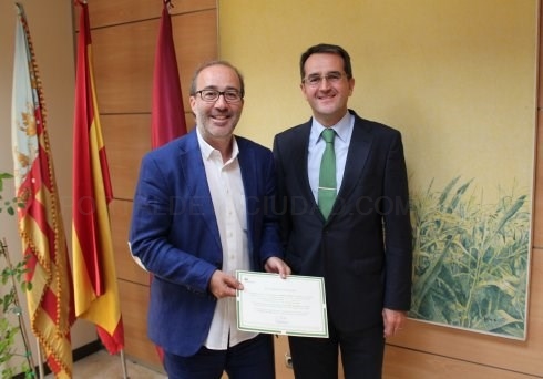 Alzira adjudica a Iberdrola el contrato de energía eléctrica renovable a 180 puntos