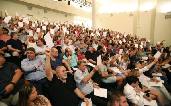 Los presidentes de falla califican de «cobarde» la decisión de Fuset