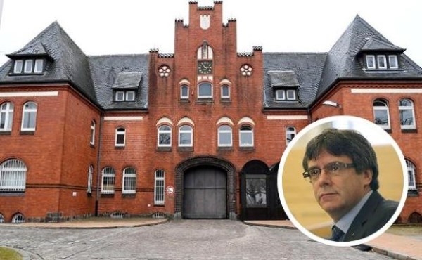 La defensa de Puigdemont no descarta que se le dicte prisión provisional en Alemania