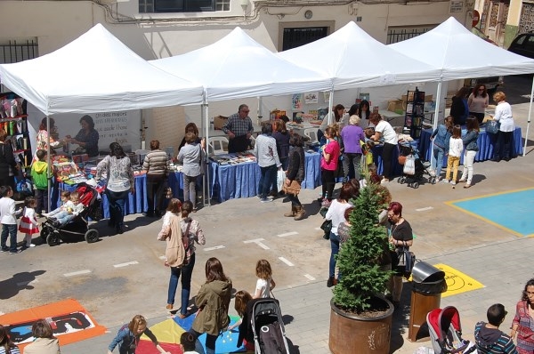 Carlet inaugura el sábado la Feria del Libro como preludio de las actividades del mes de abril