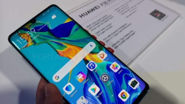 Trump da un plazo de tres meses antes de imponer el veto a Huawei y a sus móviles