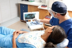 Consecuencias de tener un piercing en la lengua para tu salud bucodental