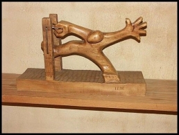 Exposición: "Ursi, el escultor de la madera"