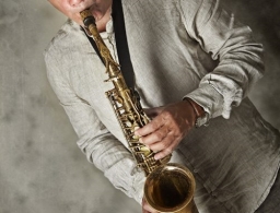 MIKEL ANDUEZA