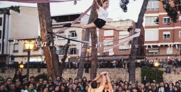Circo. Todo encaja.