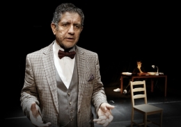 Teatro: Yo, Feuerbach