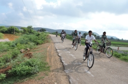 Paneles Fotográficos:"Bicis para educar".
