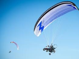 Exhibición de Vuelo en Paramotor