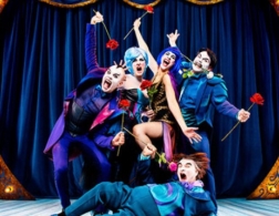 The opera locos