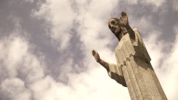 Video mapping sobre el Cristo del Otero en Palencia