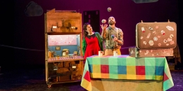 "DEBAJO DEL TEJADO", DE PATA TEATRO