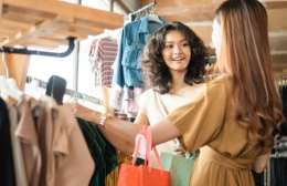 Fiesta de compras en la calle Palencia