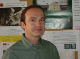 Conferencia de Carlos Briones. «Los primeros pasos de la vida en la tierra»