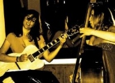 SUSANA RAYA & ANTONELLA MAZZA. Voz, guitarra y contrabajo