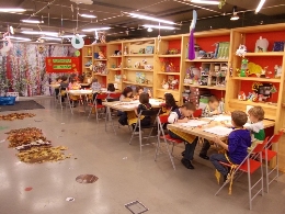 TALLERES PARA NIÑOS (de 4 a 7 años), «Patas y antenas.»
