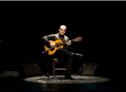 Ciclo de Conciertos  Flamencos Aienruta: Alberto López.- Guitarra acompañado de cante y percusión