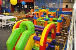 Jornada Feliz. Juegos hinchables