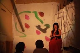Cuentacuentos infantil / familiar: "Cuentos Arco Iris".  Mercedes Herrrero (Pez Luna Teatro)