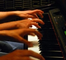 Concierto solidario a favor de la Villa San José: Dúo de piano a cuatro manos