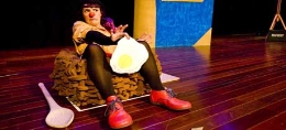 Teatro Infantil-Familiar: "Pobrecita la gallinita!".- Margarito y Cía. (Clown y circo)