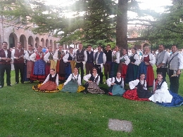 Festival "Día Internacional de la Danza". Grupo de danzas Jorge Manrique