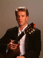Concierto de guitarra, a cargo de Michael Partington: "Los Peregrinos del Camino"
