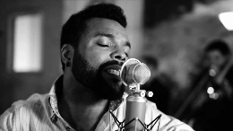 Puestas de Solidaridad.  "Myles Sanko" . Soul