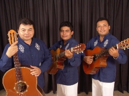 Puestas de Solidaridad.  "Trío Ensueño" .Homenaje a Los Panchos