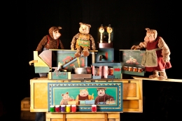 FESTIVAL NAVIDEÑO DE TEATRO INFANTIL.”Los tres osos” L' Estaquirot