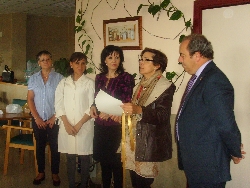 Alcaldía con voz de mujer