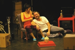 La comedia regresa al Principal con la obra de la compañía Perigallo Teatro ‘La mudanza’