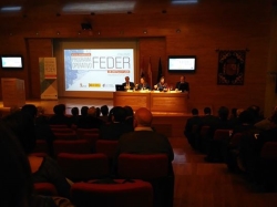 Alfonso Polanco, Alcalde de Palencia, asiste a la presentación del programa FEDER 2014-2020