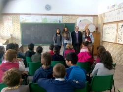 La Diputación lleva a 15 centros educativos de la provincia una campaña para prevenir el consumo de alcohol entre los jóvenes