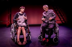 La comedia y la ironía regresan al Principal con ‘Chimpón’, una obra protagonizada por Juan Margallo y Petra Martínez