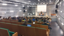La II Gira 'Locosxlaciencia' de Fundación Telefónica recaló en Palencia con notable éxito.
