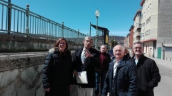 La presidenta de la Diputación visita Guardo para conocer de primera mano las obras de renovación de alumbrado público y de la red de abastecimiento