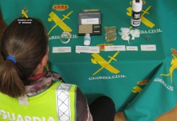La Guardia Civil detiene en la localidad de Saldaña, a un joven, como presunto autor de un delito contra la salud pública por tráfico de drogas