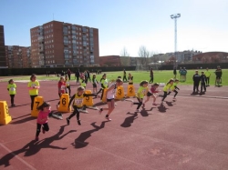 350 atletas de la provincia se dieron cita el sábado en el Campo de la Juventud para participar en el Campeonato Provincial Escolar de Atletismo