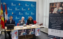 El delegado territorial presenta el Programa de Acogimiento Familiar con Cruz Roja