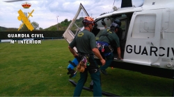 La Guardia Civil durante el último fin de semana, ha rescatado a una montañera herida en el Alto de la Varga de Peñarredonda