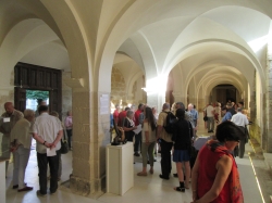 Inaugurada la exposición "De Cluny a Santiago. Lugares cluniacenses en España"
