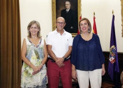 La Diputación de Palencia estudia nuevas líneas de colaboración con la Asociación de Familias Numerosas