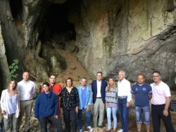 La Diputación aborda un estudio de las cavidades y del exokarst de la Cueva de Guantes para su posible apertura al público